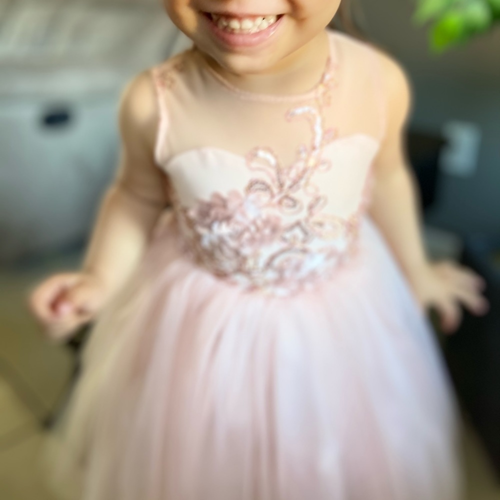 Color Melón dress for flower girl or birthday party